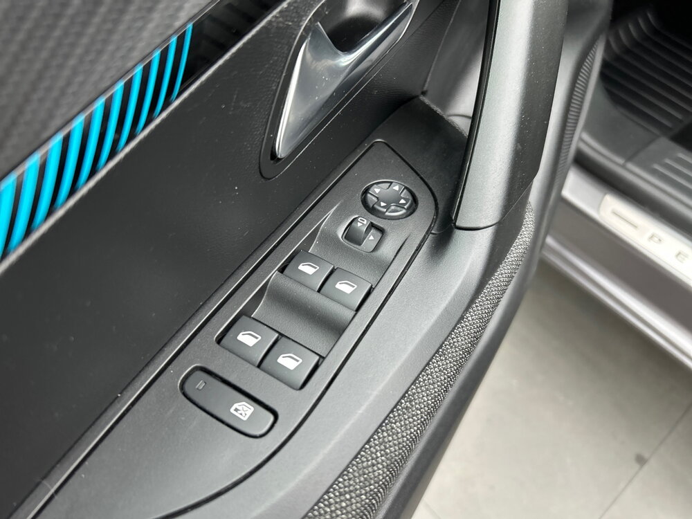 Occasion PEUGEOT 2008 2008 PureTech 130 S&S EAT8 - Style