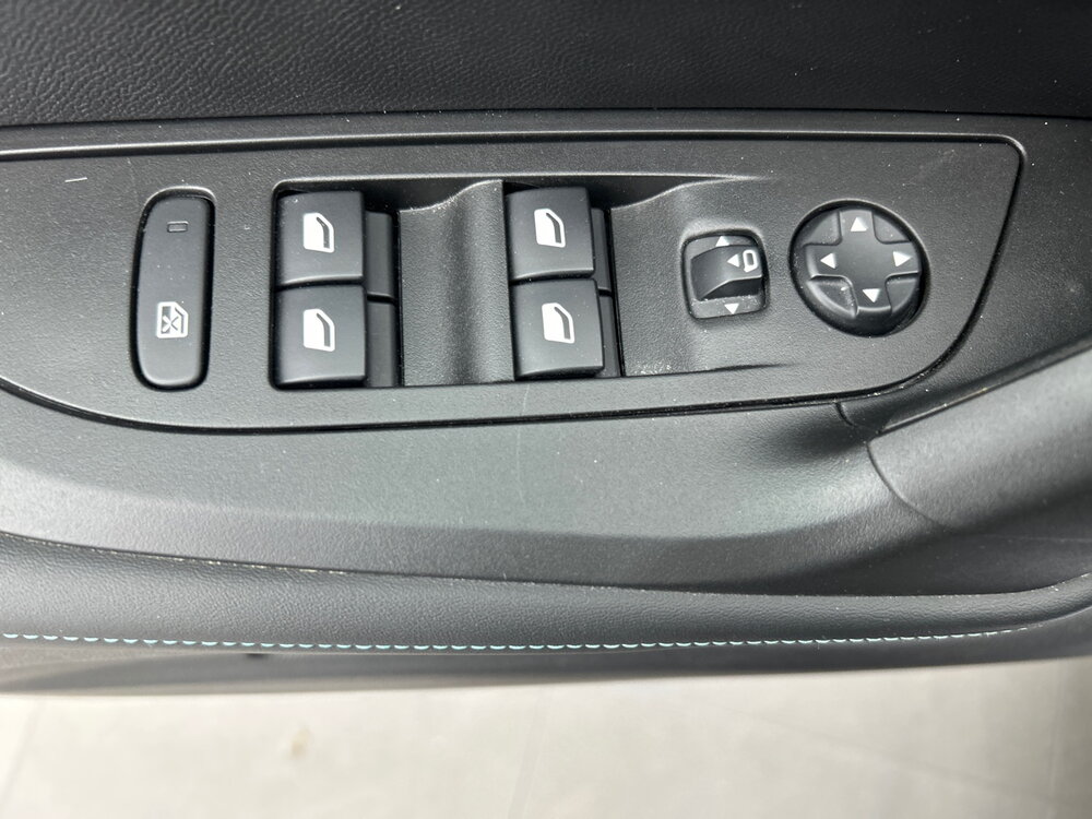 Occasion PEUGEOT 2008 2008 PureTech 130 S&S EAT8 - Allure Pack