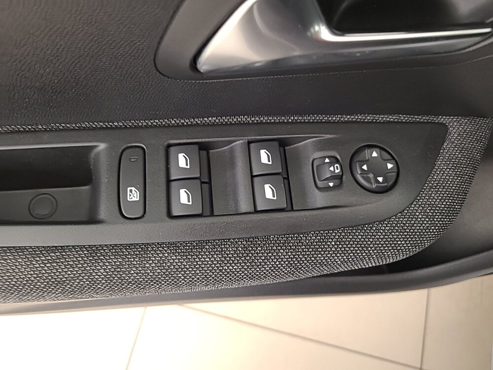 Occasion PEUGEOT 208 208 PureTech 100 S&S BVM6 - Style