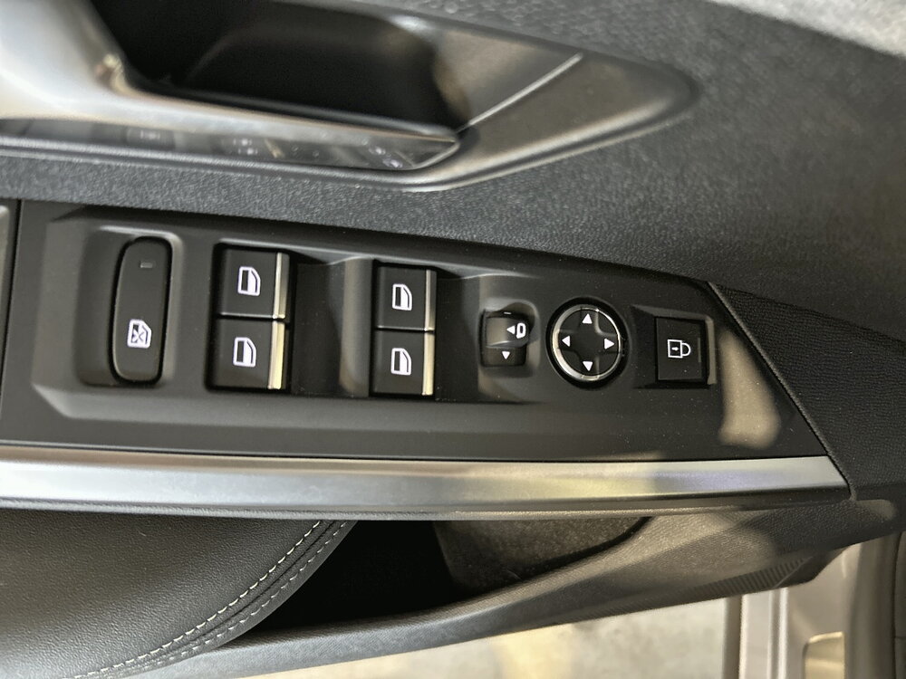 Occasion PEUGEOT 3008 3008 Hybrid 136 e-DCS6 - GT