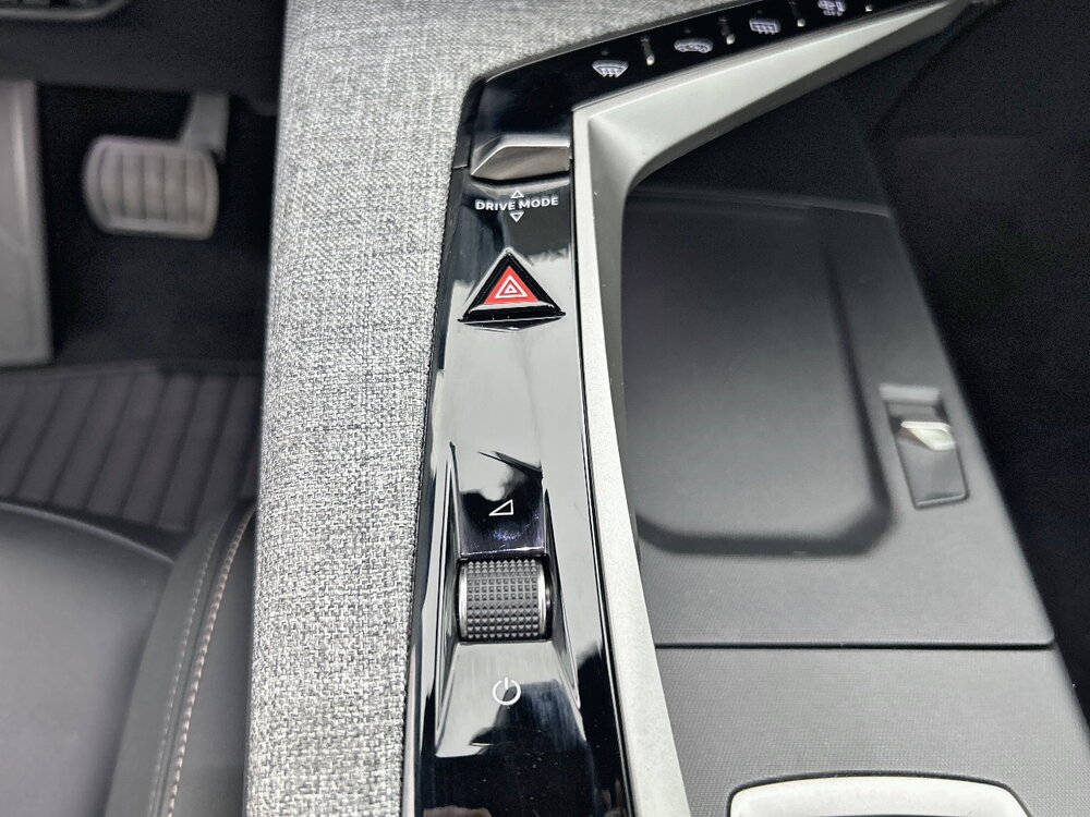 Occasion PEUGEOT 3008 3008 Hybrid 136 e-DCS6 - Allure