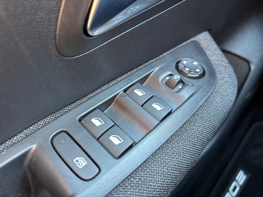 Occasion PEUGEOT 208 208 Hybrid 110 ch e-DCS6 - EDITION