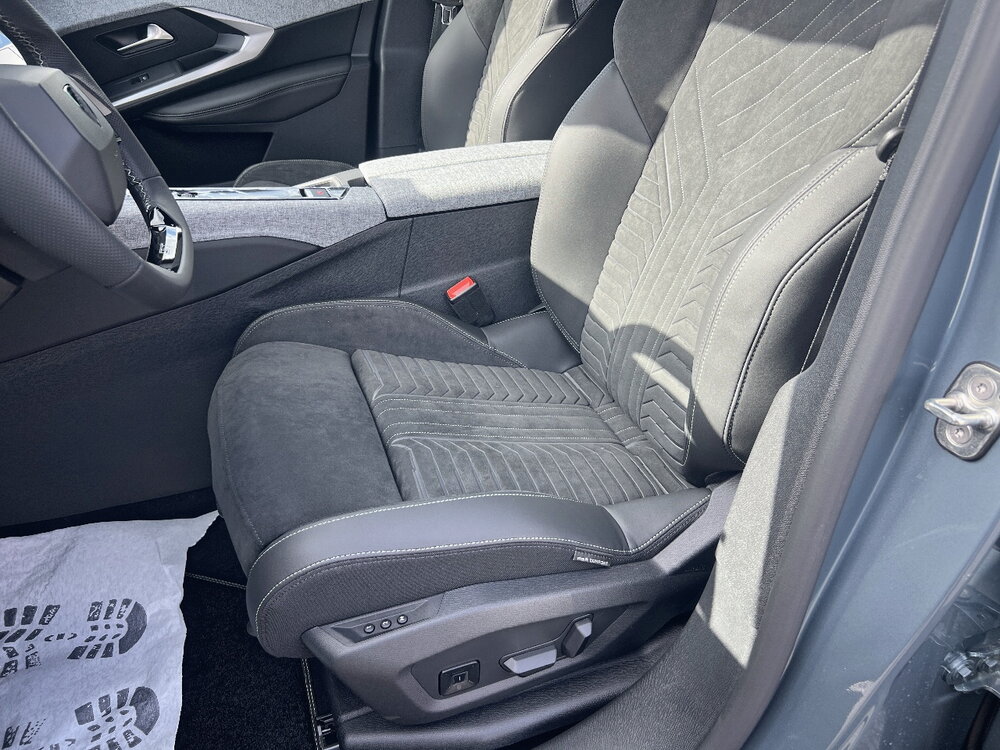 Occasion PEUGEOT 3008 3008 Electrique 210 ch 73 kWh - GT Exclusive