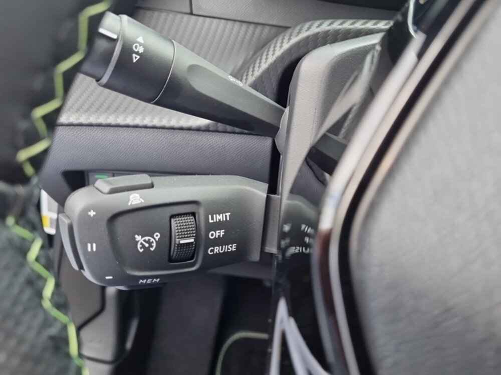 Occasion PEUGEOT 2008 2008 Hybrid 145 e-DCS6 - GT