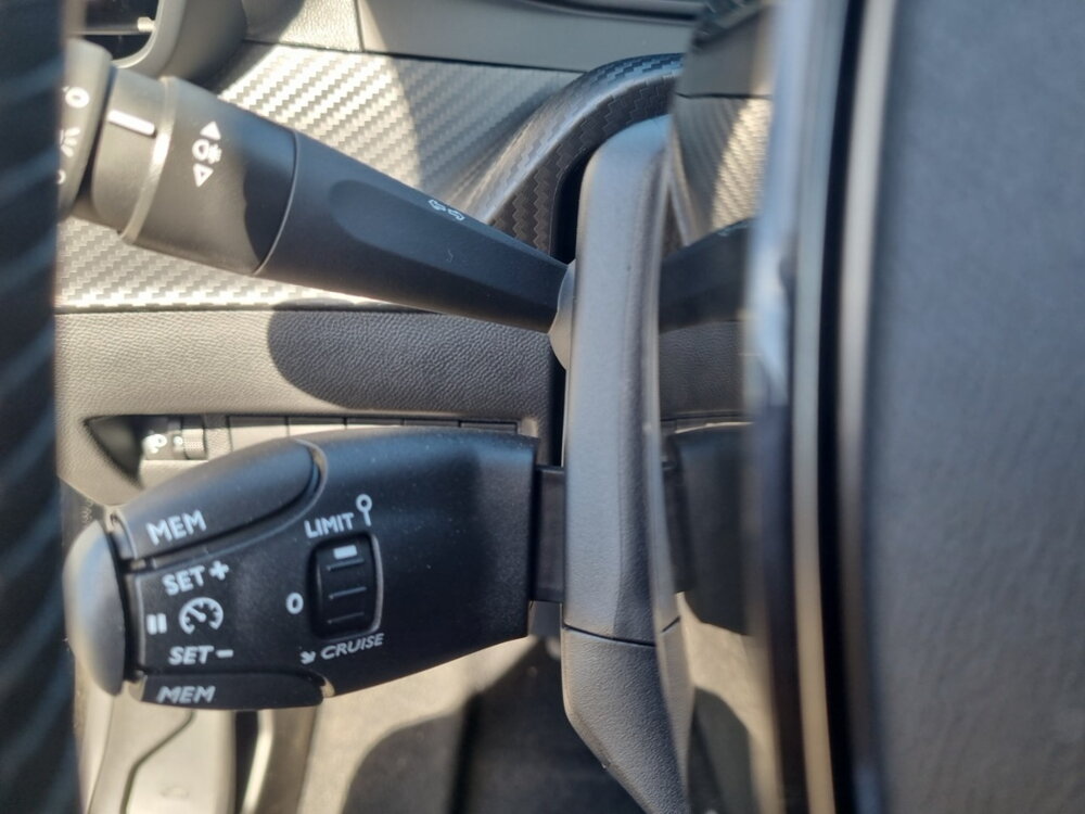 Occasion PEUGEOT 208 208 Hybrid 110 ch e-DCS6 - EDITION