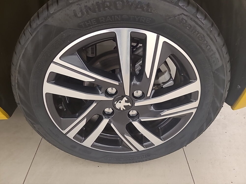 Occasion PEUGEOT 208 208 PureTech 100 S&S BVM6 - Allure
