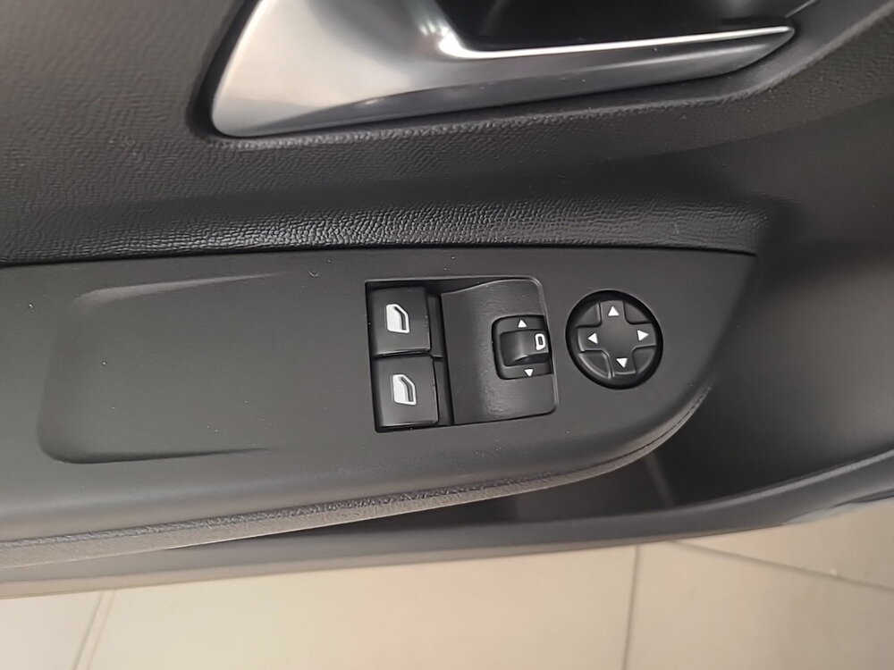 Occasion OPEL Corsa Corsa Electrique 136 ch & Batterie 50 kWh - Edition
