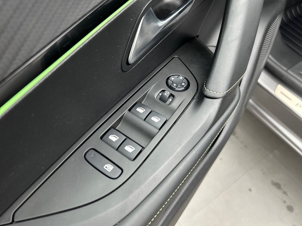 Occasion PEUGEOT 2008 2008 PureTech 130 S&S EAT8 - GT Pack