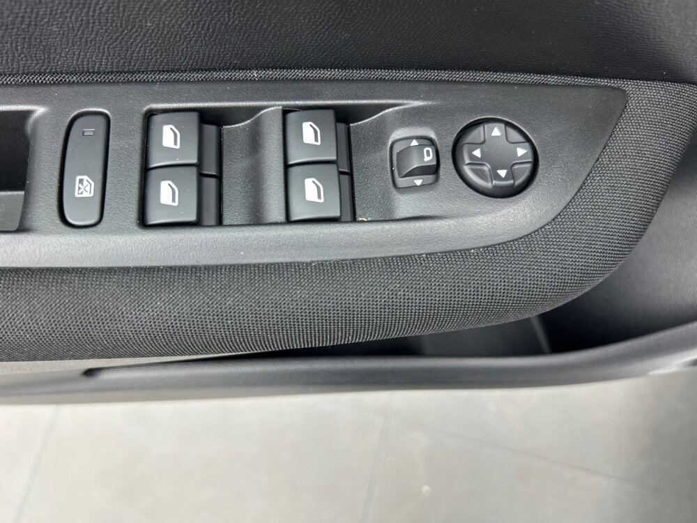 Occasion PEUGEOT 208 208 PURETECH 100 S&S BVM6 - ACTIVE BUSINESS R'