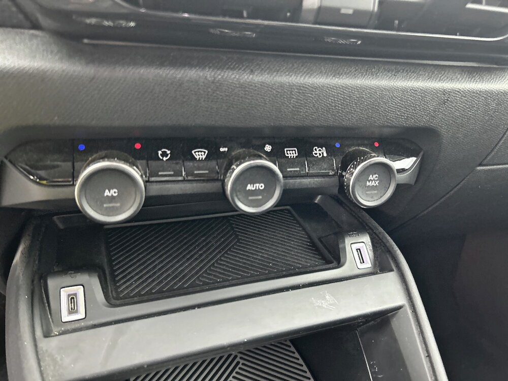 Occasion CITROEN C4 e-C4 136 ch Automatique - Feel