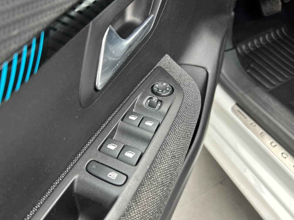 Occasion PEUGEOT 208 208 PureTech 100 S&S EAT8 - Style