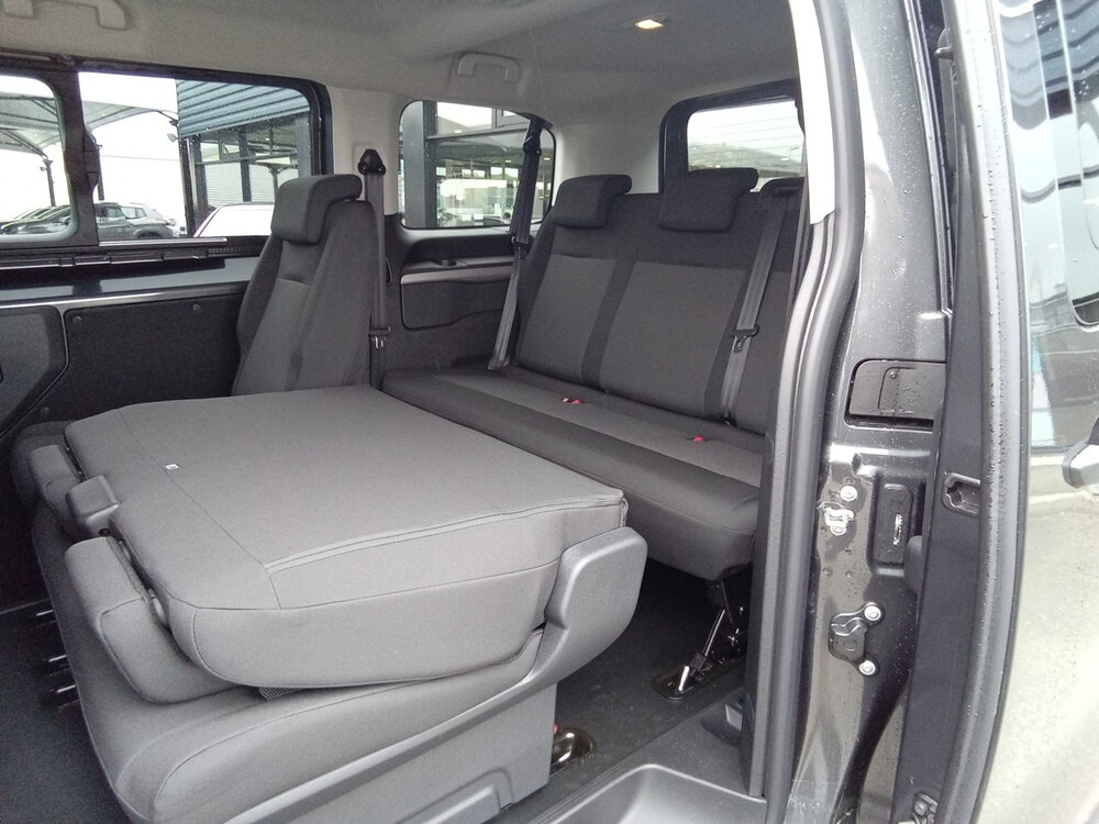 Occasion PEUGEOT Expert Expert Combi M Diesel 180 ch Automatique