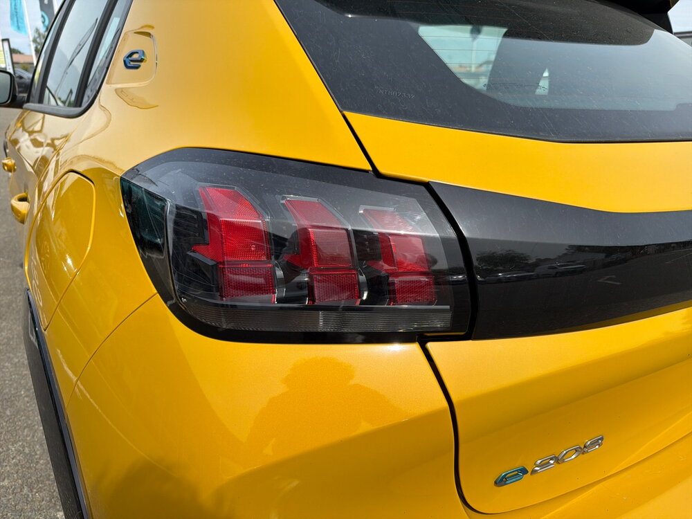 Occasion PEUGEOT 208 208 Electrique 50 kWh 136ch - Active Pack