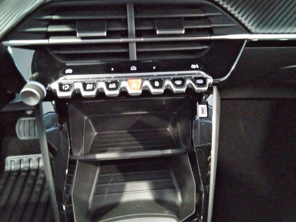 Occasion PEUGEOT 208 208 Hybrid 110 ch e-DCS6 - EDITION
