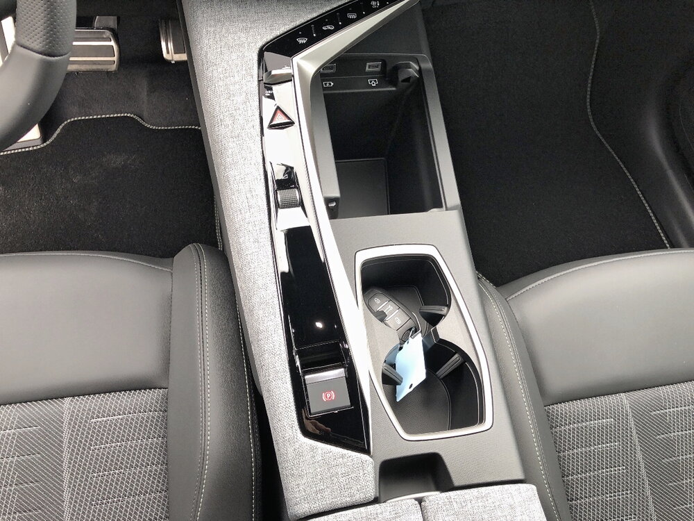 Occasion PEUGEOT 3008 3008 Hybrid 145 e-DCS6 - GT