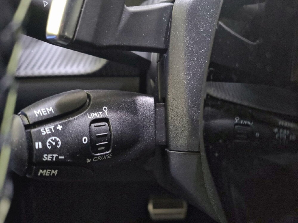 Occasion PEUGEOT 2008 2008 Hybrid 136 e-DCS6 - GT