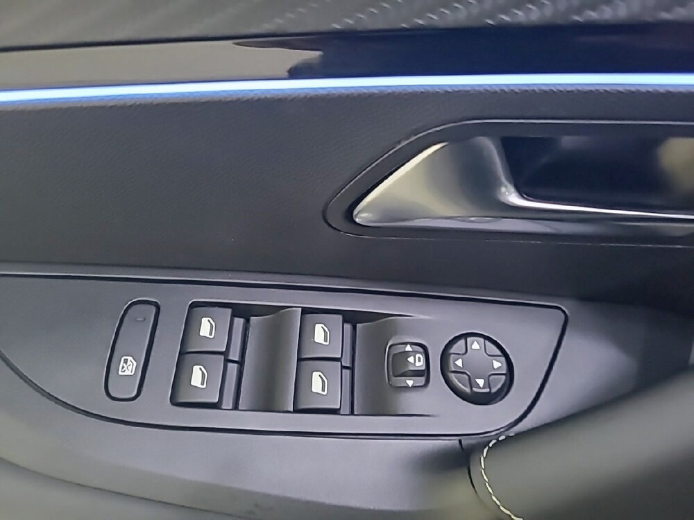 Occasion PEUGEOT 2008 2008 Hybrid 136 e-DCS6 - GT