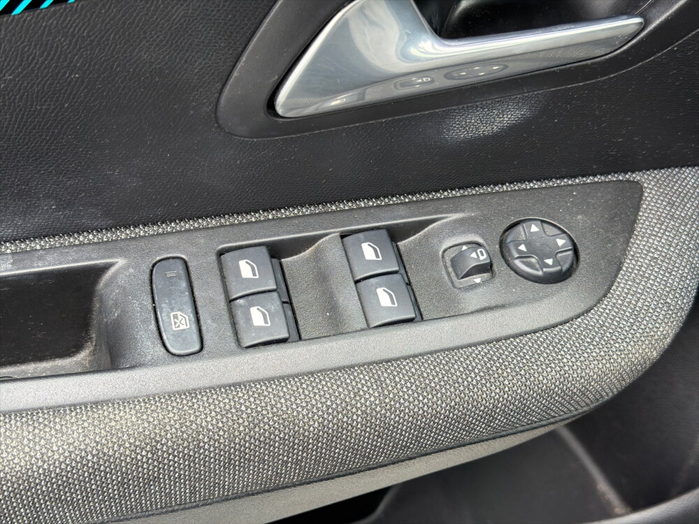Occasion PEUGEOT 208 208 Electrique 50 kWh 136ch - Style