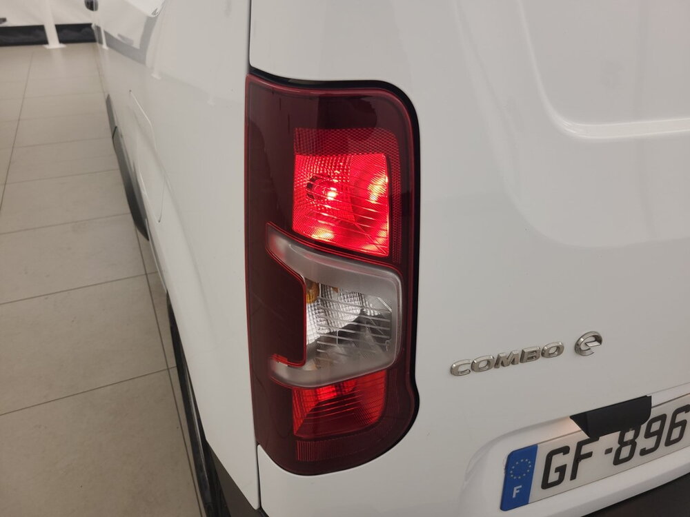 Occasion OPEL Combo COMBO-E CARGO L1 ELECTRIQUE 100 KW - PACK CLIM