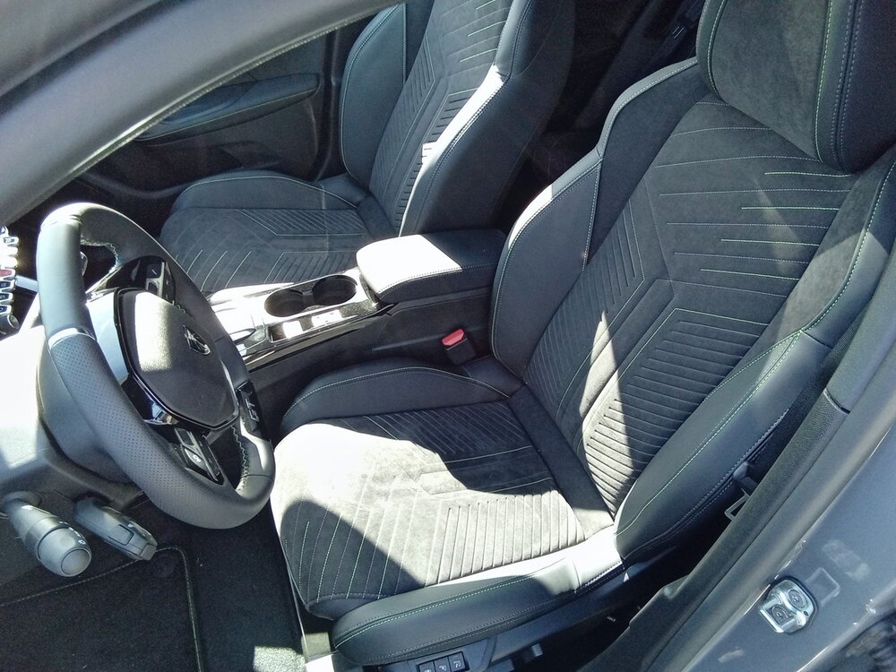 Occasion PEUGEOT 2008 2008 Hybrid 145 e-DCS6 - GT Exclusive