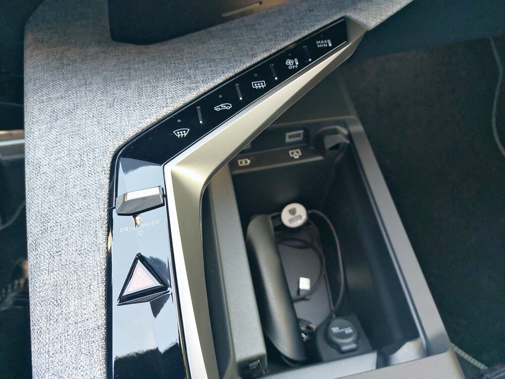 Occasion PEUGEOT 3008 3008 Electrique 210 ch 73 kWh - GT Exclusive