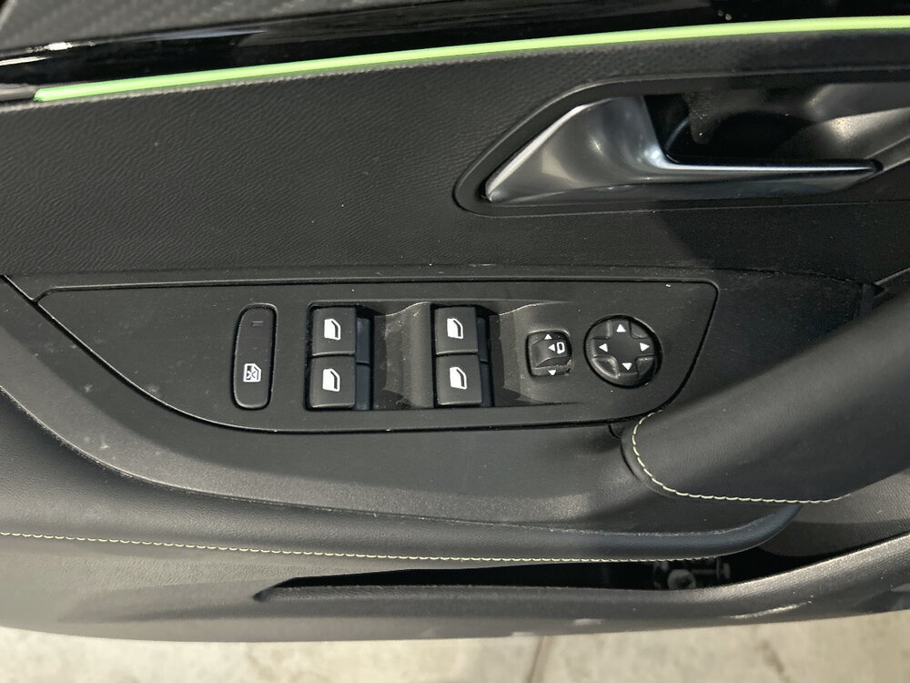 Occasion PEUGEOT 2008 2008 PureTech 130 S&S EAT8 - GT