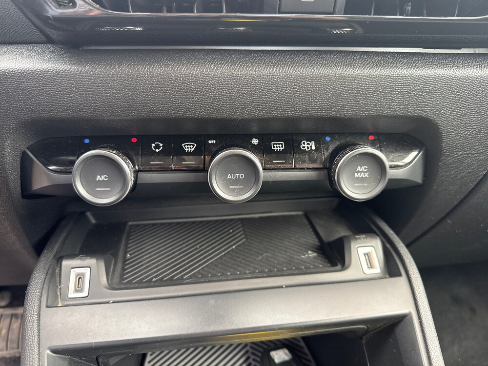Occasion CITROEN C4 X C4 X BlueHDi 130 S&S EAT8 - Plus