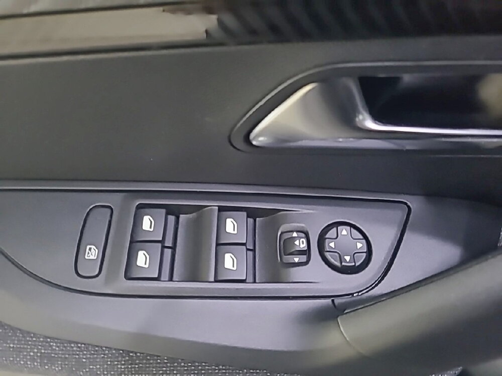 Occasion PEUGEOT 2008 2008 Hybrid 136 e-DCS6 - Style