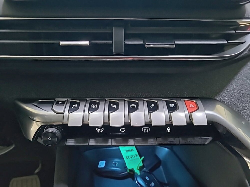 Occasion PEUGEOT 3008 3008 Hybrid 225 e-EAT8 - Allure