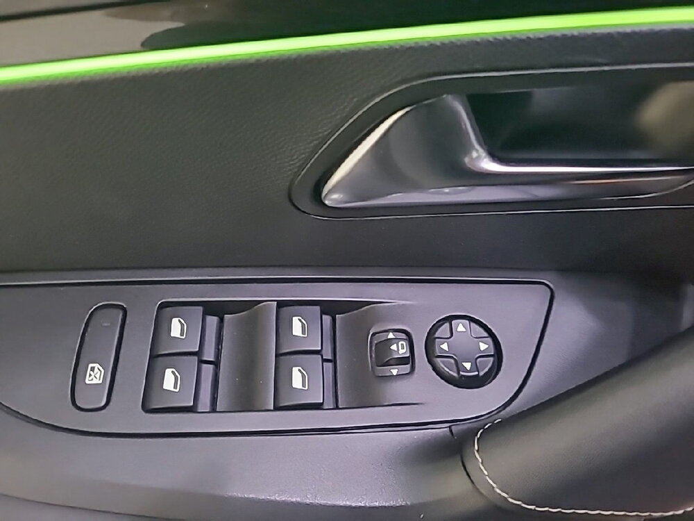 Occasion PEUGEOT 2008 2008 Electrique 136 ch - GT