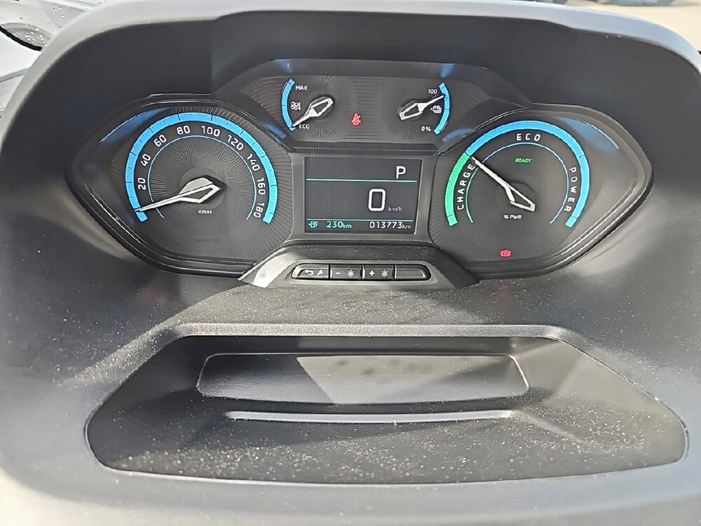 Occasion PEUGEOT Partner E-PARTNER FOURGON M 800 KG 136 CH BATTERIE 50 KWH