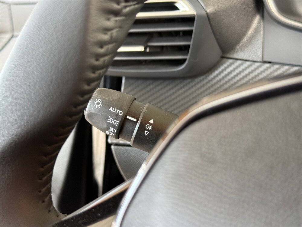 Occasion PEUGEOT 208 208 Hybrid 110 ch e-DCS6 - EDITION