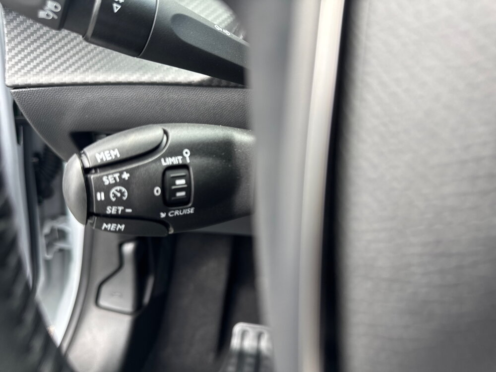 Occasion PEUGEOT 208 208 Hybrid 110 ch e-DCS6 - EDITION