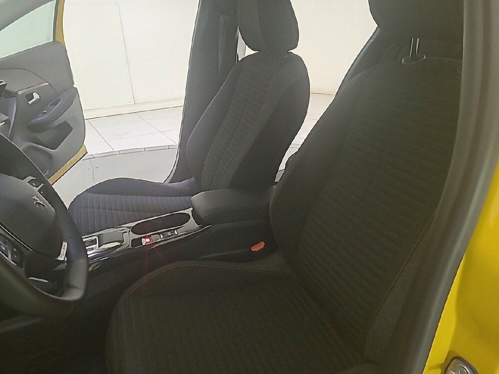 Occasion PEUGEOT 208 208 Electrique 50 kWh 136ch - Like