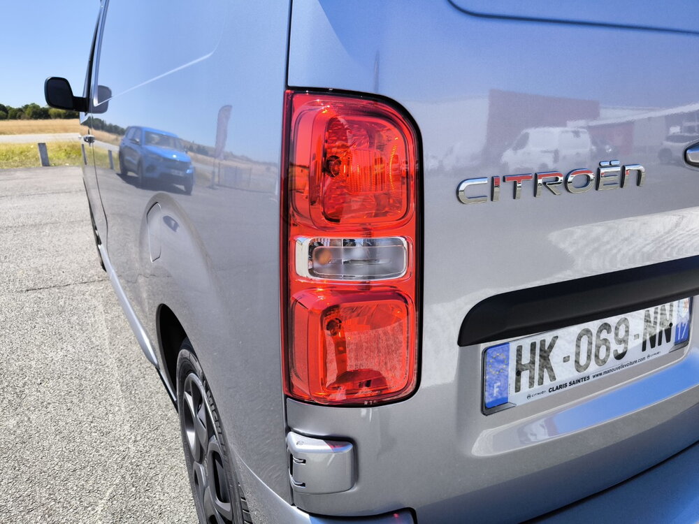 Occasion CITROEN Jumpy E-JUMPY FGN TAILLE M 100 KW (136 CH) BATTERIE 75 KWH