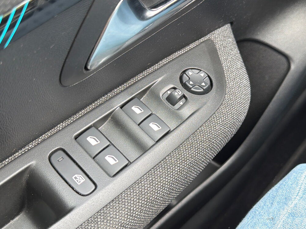 Occasion PEUGEOT 208 208 PureTech 100 S&S BVM6 - Style