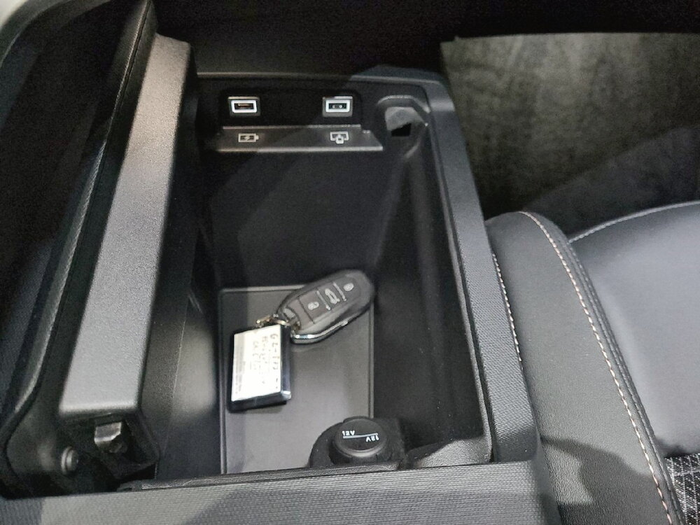 Occasion PEUGEOT 3008 3008 Hybrid 145 e-DCS6 - Allure