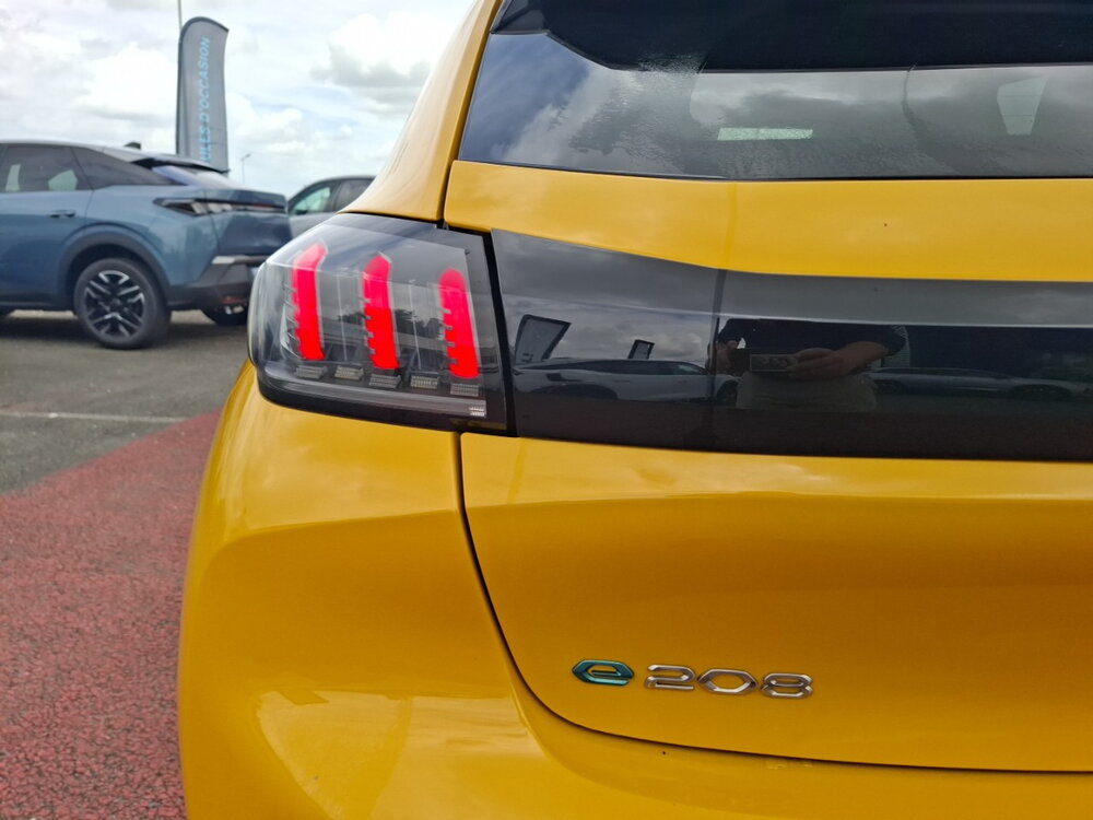 Occasion PEUGEOT 208 208 Electrique 50 kWh 136ch - GT