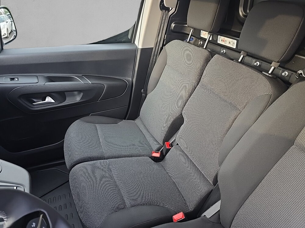 Occasion PEUGEOT Partner E-PARTNER FGN 136 CH M CHARG UT MAJ 54 KWH AUT