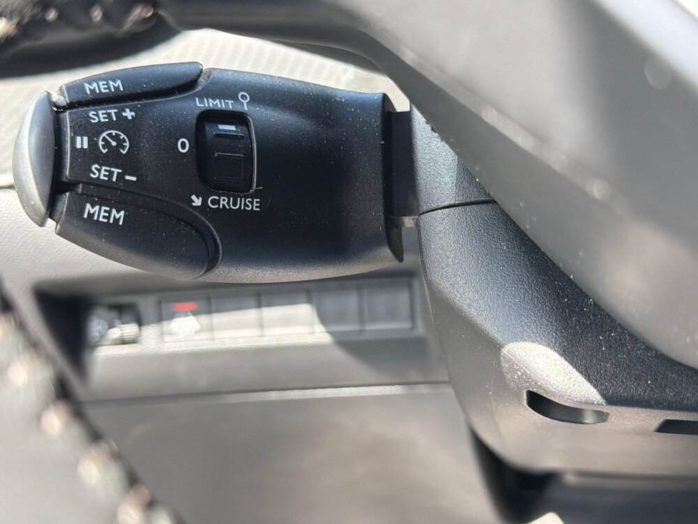 Occasion PEUGEOT 208 208 Electrique 50 kWh 136ch - Active Pack