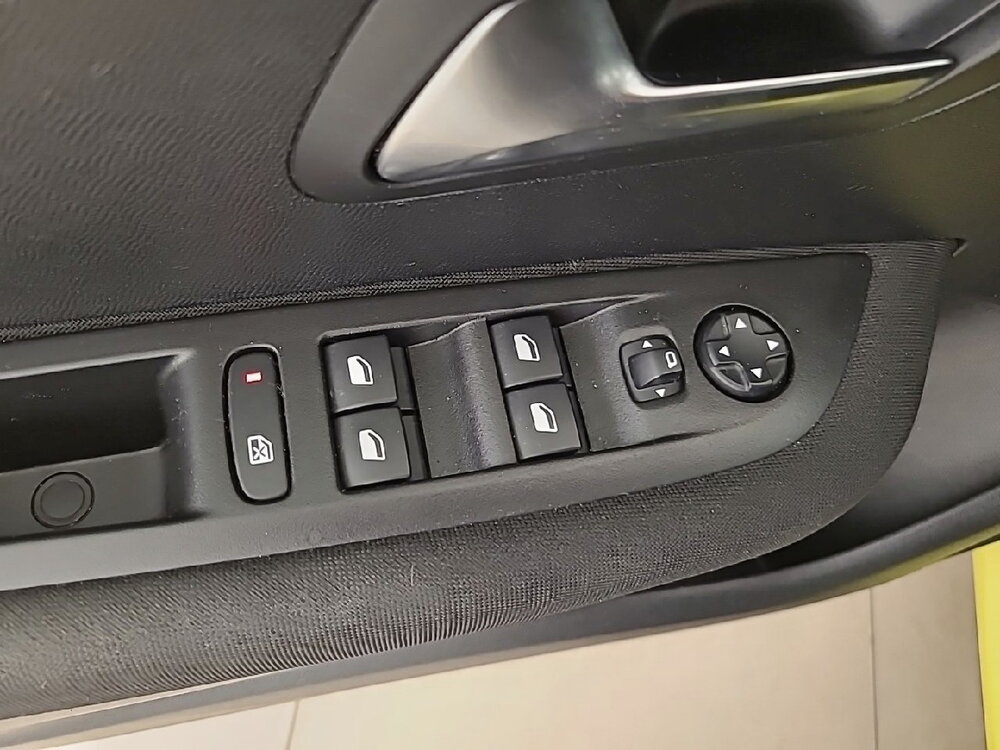 Occasion PEUGEOT 208 208 PureTech 100 S&S BVM6 - Active