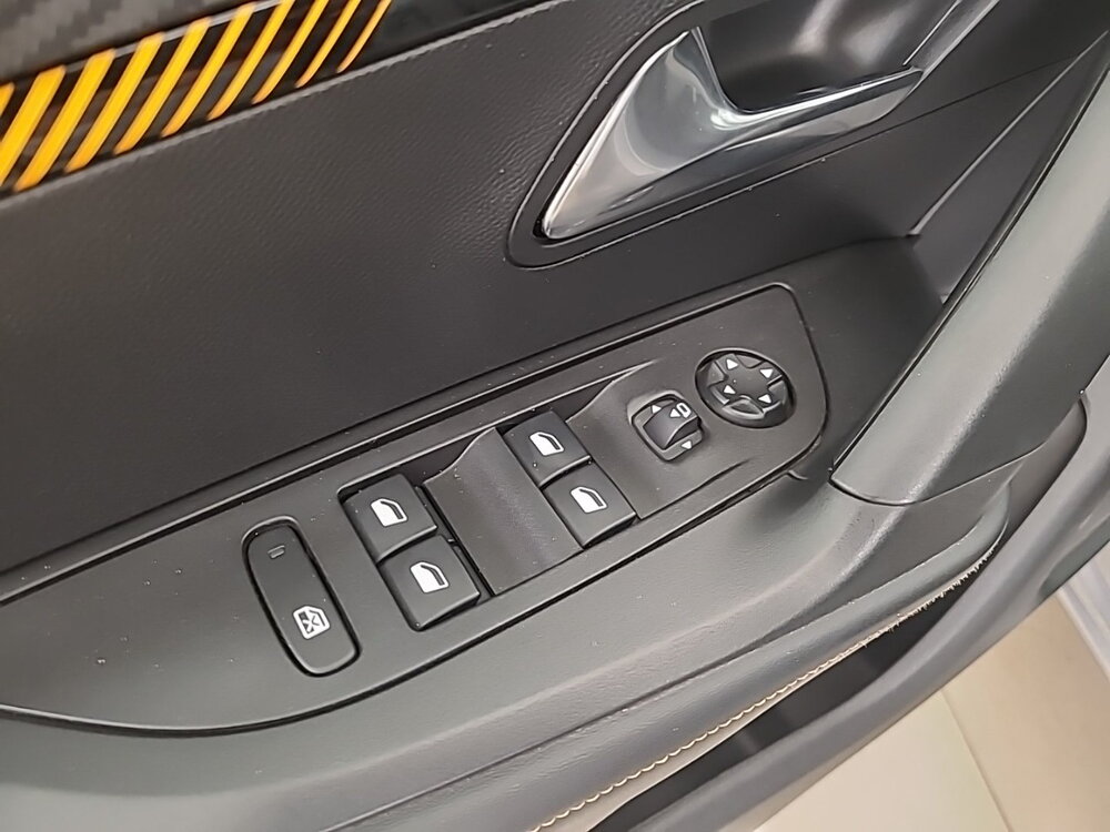 Occasion PEUGEOT 2008 2008 Electrique 136 ch - Roadtrip