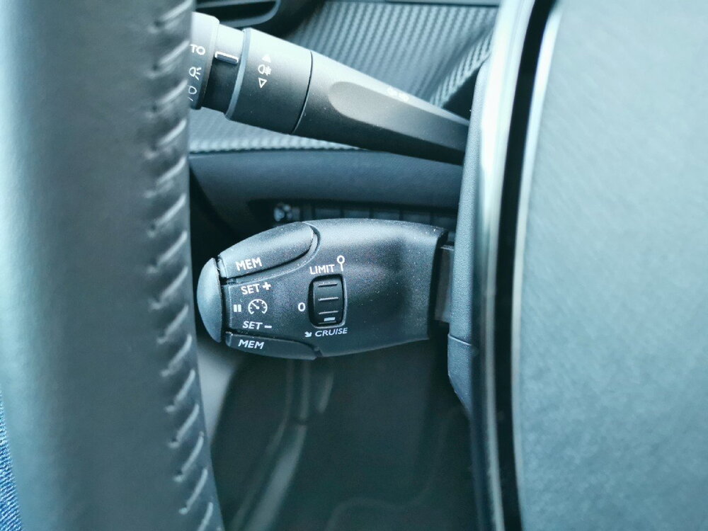 Occasion PEUGEOT 208 208 Hybrid 110 ch e-DCS6 - Allure