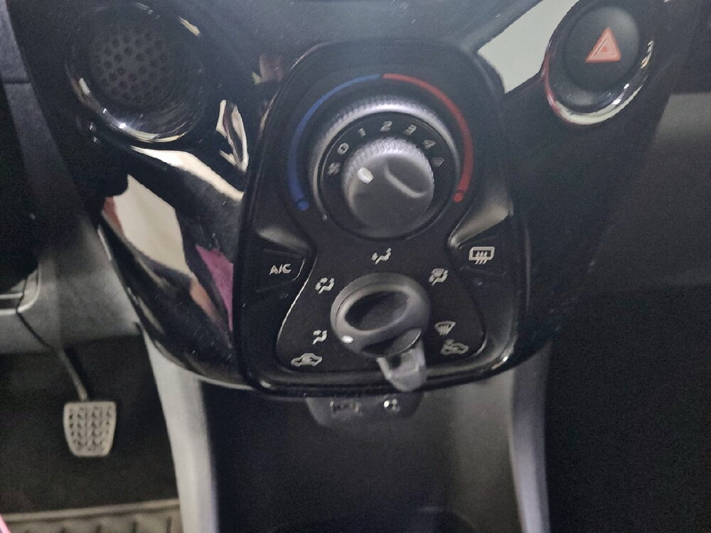 Occasion PEUGEOT 108 108 VTi 72ch S&S BVM5 - Collection
