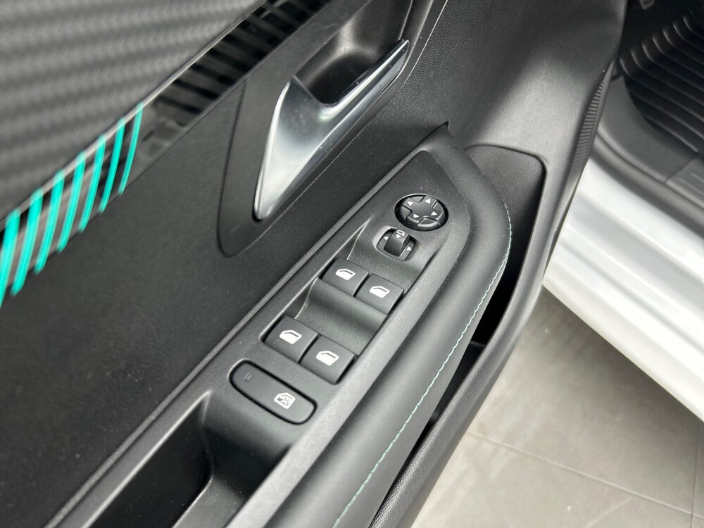 Occasion PEUGEOT 208 208 PureTech 100 S&S BVM6 - Allure
