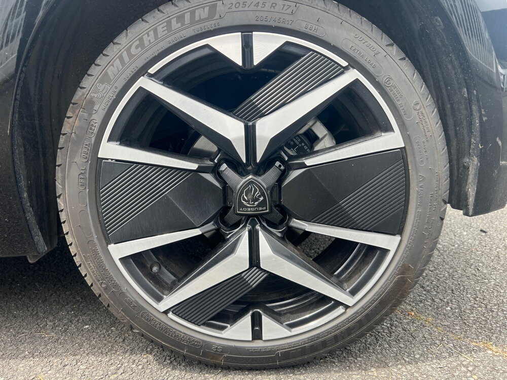 Occasion PEUGEOT 208 208 Hybrid 100 e-DCS6 - GT