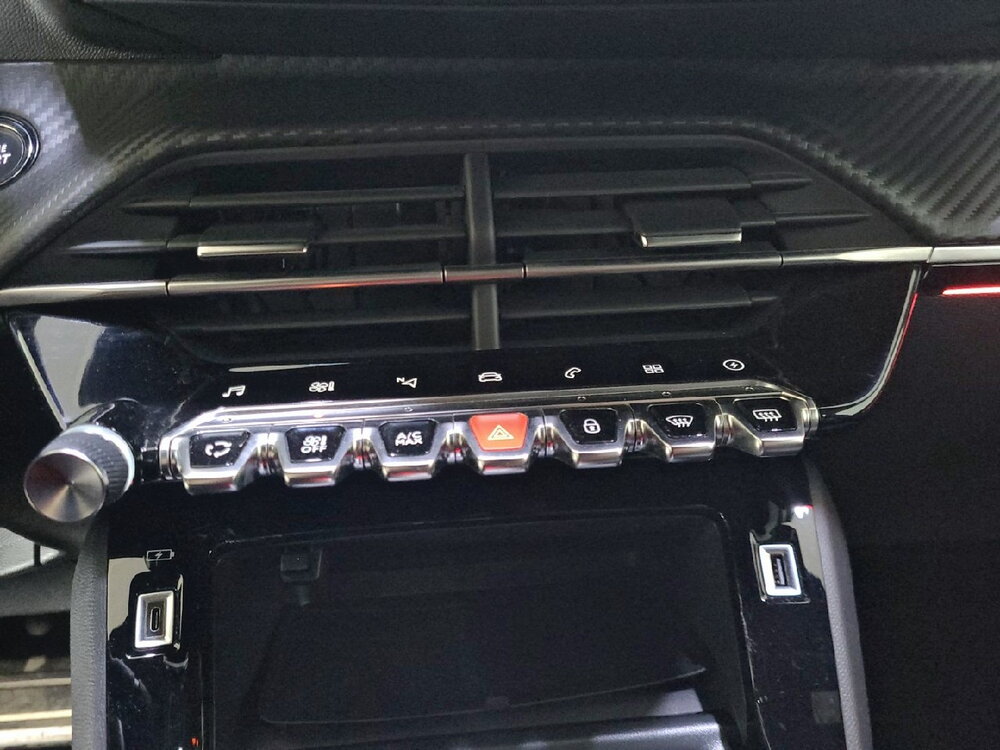Occasion PEUGEOT 208 208 Electrique 50 kWh 136ch - GT