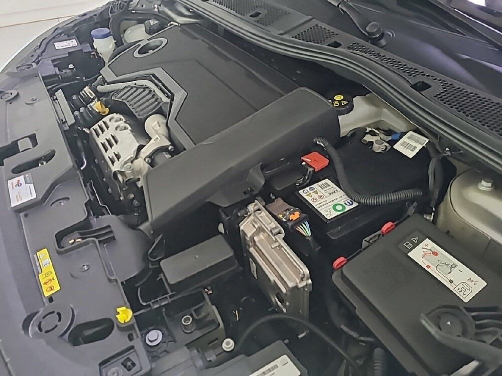 Occasion PEUGEOT 208 208 Hybrid 110 e-DCS6 - série spéciale ENVY