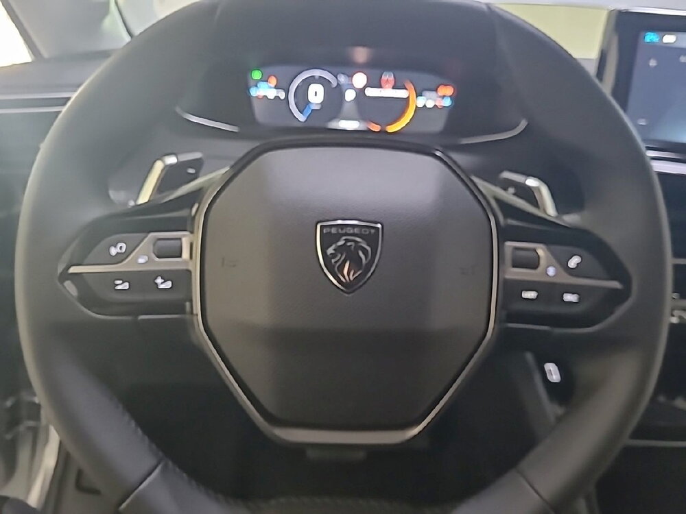 Occasion PEUGEOT 208 208 Hybrid 110 e-DCS6 - série spéciale ENVY