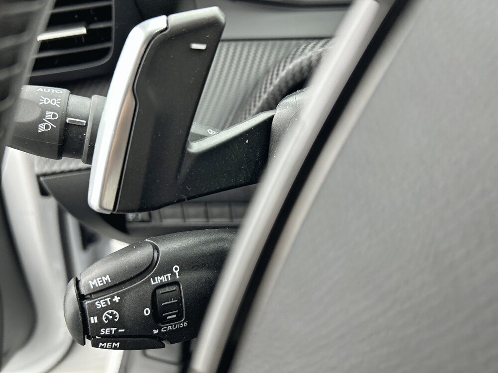 Occasion PEUGEOT 208 208 Hybrid 100 e-DCS6 - Allure